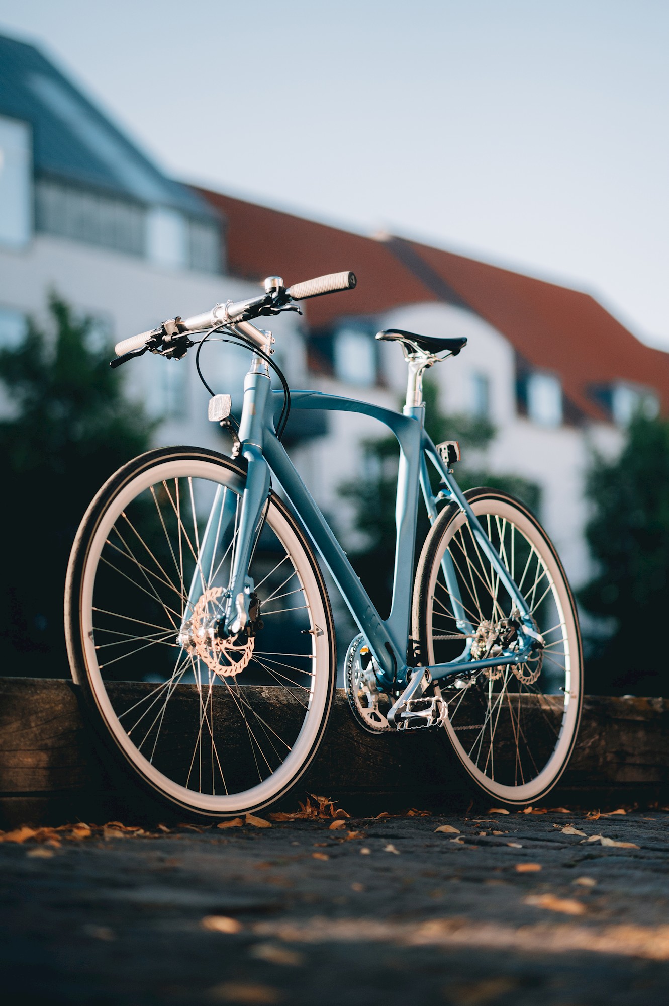 Airbase - matt black | Avenue Bikes